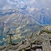 Räterichs-Bodensee und Grimselsee mit den Diamantstöcken im Hintergrund vom Aufstieg zum Chli Furkahorn aus gesehen.