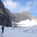 Qui si va a prendere la base della cresta (a destra della cima)