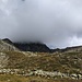 Die Parstleswand mit dem Ostgrat hüllt sich dagegen in Wolken