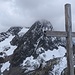 Der Westgipfel mit Kreuz und die gewaltige Watze