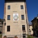 La torre comunale posta accanto alla chiesa di San Giovanni Vincenzo nell'omonima piazza del centro storico del borgo di Sant'Ambrogio di Torino.