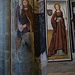 Sulla colonna appare la figura di San Rocco in abiti da pellegrino. Come da iconografia classica egli mostra col dito della mano sinistra la piaga sulla gamba. San Rocco era il protettore degli appestati.