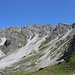 Oben angekommen, eröffnet sich der Querweg unterhalb der Saile