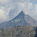 Das von Wolken gestreifte Wasenhorn im Zoom