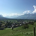 Hinten kann der Beginn des Liechtenstein Weg unterhalb des Fläscher Berg  erahnt werden.