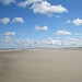 Jetzt geht es immer am Strand entlang nach Osten, links das Meer, rechts eine Dünenkette, und dazwischen unendliche Weiten von Sand.