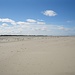 Wieder gehen wir am Strand zurück, wieder unendliche Weiten aus Sand, nur sind die Dünen jetzt links und das Meer jetzt rechts.