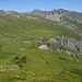 Blick auf die Sumpfebene vor der Alp Bonalex 