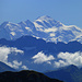 Auch Richtung S lässt sich das Gipfelpanorama der Grande Jumelle sehen: über Les Dents Blanches von rechts Dôme du Goûter, Mont Blanc, Mont Maudit und Mont Blanc du Tacul