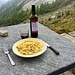 Im Rifugio angekommen mach ich mich, hungrig wie ich bin, sofort ans zubereiten einer Mahlzeit. Mit Essen und Chillen an der Sonne vor der Capanna ist heute nichts. Hier unten auf 2000 Metern herrscht fast den ganzen Tag Nebel.
