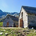 Die Stallungen auf der Alpe di Porcaresc.