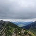Blick vom Iseler über den Kühgundgrat in Richtung Tannheimer Tal und bis zur Zugspitze
