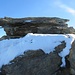 Beim Abstieg fotografiere ich den Gipfelfelsen, auf dem kein Steinmann steht.