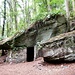 Am Hang befindet sich eine Felsenhöhle, die ehemals bewohnt war. Letzte Bewohnerin war "das Felsenweib von Trippstadt".