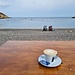 <b>Mi gusto un cappuccino al bar della spiaggia.</b>