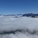 ... mit einer tollen Aussicht aufs Nebelmeer und den freiliegenden Bergspitzen