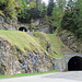 Anschliessende Fahrt zu den Staudamm-Tunnels :-D Diese sind gut gewegweisert ;-)
Das Tunnel zum Sosto / Rheinwaldhorn befindet sich hier auf dem Bild "unten rechts".