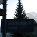 Abzweig auf ca. 1800 m vom Steig Richtung Fisialp: hier beginnt der Felsenpfad zur Doldenhornhütte.