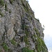 Der letzte, sehr ausgesetzte Abschnitt des eigentlichen Felsenpfades endet mit dieser Leiter ...