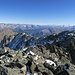 Rückblick über den Gipfelgrat und nach Osten