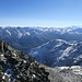 Im Süden die Berninagruppe und das Oberengadin