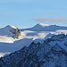 Gipfel über dem Glacier du Mont Collon im Zoom