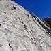 Letzte SL zum Grat: spektakulär strukturierte steile Wand...