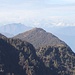 <b>Il Pizzo di Corgella visto dalla Val Merdera in una foto del 20.10.2012.</b>