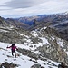 Traccia che si stacca dalla cresta est per raggiungere la Bocchetta tra le due cime