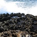 onde sulle rocce 2,l'intera isole ha uno strato di roccia lavica.