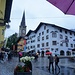 mit Schirm durch die Altstadt