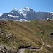 Blick zurück auf den Col de Tsofeiret und den Grand-Combin