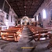 <b>L’interno della Chiesa parrocchiale di Santa Maria Assunta, documentata già dal 1219, colpisce per il soffitto ligneo a cassettoni riccamente dipinti, con rosette plastiche, opera del 1606. </b>