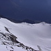 Blick über den Hohbalmgletscher bis nach Saas Fee hinunter. Beeindruckend.