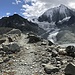 wir wandern wieder auf der Seitenmoräne - erstmals im Blick der Glacier de Cheilon