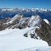 Blick vom Ulrichshorn zurück auf unseren Traumgrat, dahinter das Berner Oberland