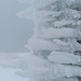 Frostschürze am Gipfelkreuz