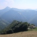 Rückblick über die Alpe di Sella zum Sasso di Gordona.