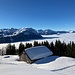 der Stall auf Ober Stotzigweid zeigt sich apart winterlich ...