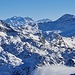 <b>Là in fondo svetta il Piz Bernina (4049 m).</b>