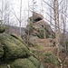 Der oberste Felsen des Rockensteins ist leicht vom Weg aus erreichbar.