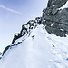vorsichtiger Abstieg durch den Schnee