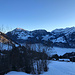 Blick zurück nach Wiesenberg mit dem Buochserhorn und dem Nebelmeer im Hintergrund. 