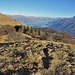 Poco prima di scendere all'Alpe Spezzola appare il ramo settentrionale del Lago di Como.