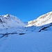 <b>In un’ora e mezza di cammino arrivo a Ciuréi di Mezzo (2028 m), il corte principale dell’Alpe Cruina. </b>