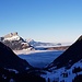 Ausblick bei der Seilbahnfahrt. Nebel über dem Vierwaldstättersee