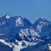 Überwältigendes Gipfelpanorama nach SE zur Bernina: über Piz Campagnung, Piz Polaschin und Piz Murtel von links Biancograt, Piz Scersen und Piz Roseg...