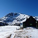 Eine schöne Berghütte kurz oberhalb der Winterleitenhütte, im Hintergrund der markante Kreiskogel