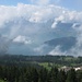 Blick durch die Wolken auf den Vierwaldstättersee