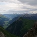 Leider , die Gipfelpause ist ziemlich kurz, ungefähr 30 Minuten, es startet leicht zu tropfen.